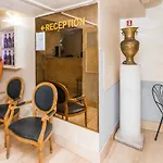 Hotel Center 2 3*