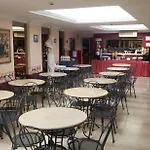 Center 2