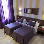 Center 2 Hotel 3*