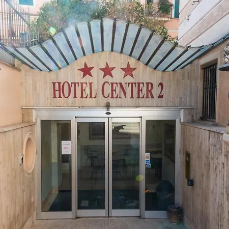 فندق Center 2 3*