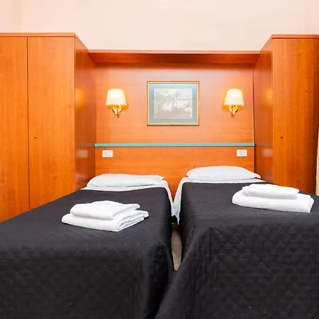 Center 2 Hotell Rom