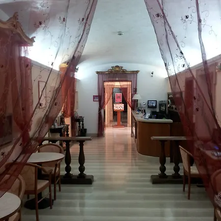 Hotell Center 2