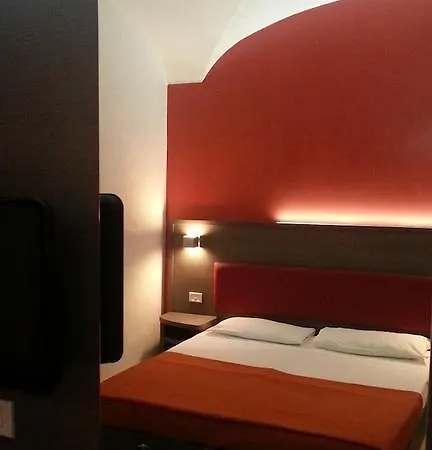 Center 2 Hotell