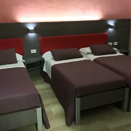 Hotell Center 2
