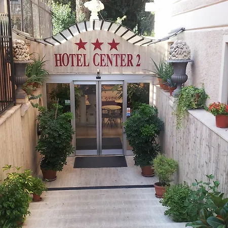 Center 2 Hotell 3*