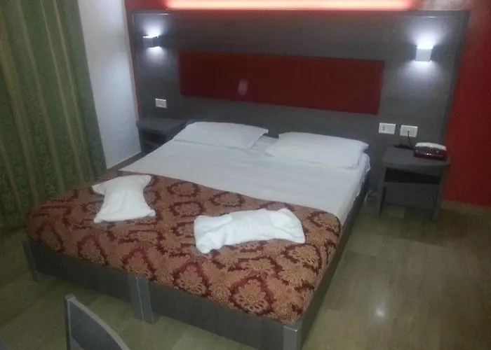 Center 2 Szálloda 3*