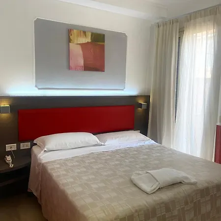 Center 2 Hotel 3*