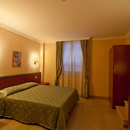 Center 2 Hotel Rome