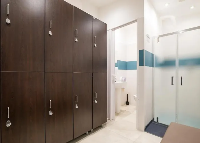 Center 2 מלון רומא