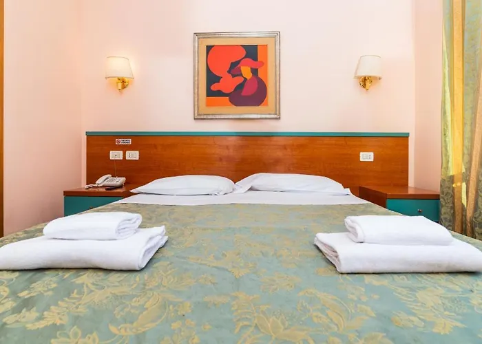 Center 2 3* רומא