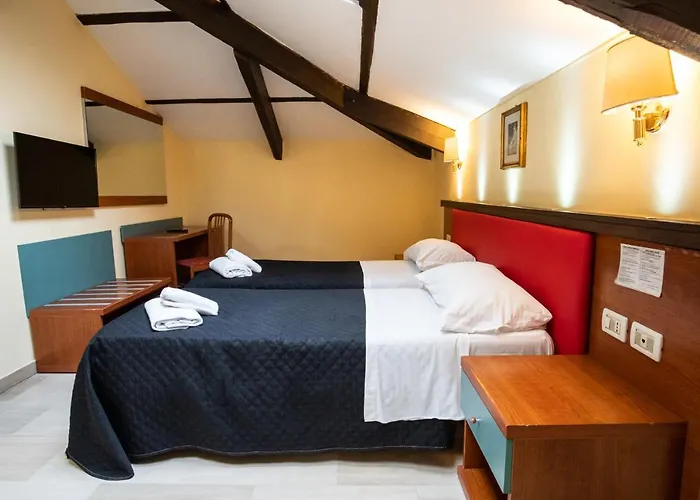 מלון Center 2 3*