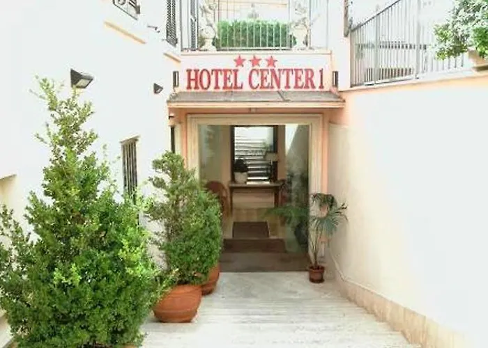 Center 2 מלון רומא